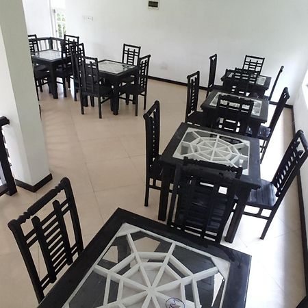 Villa Dewasiri 乌纳瓦图纳 外观 照片