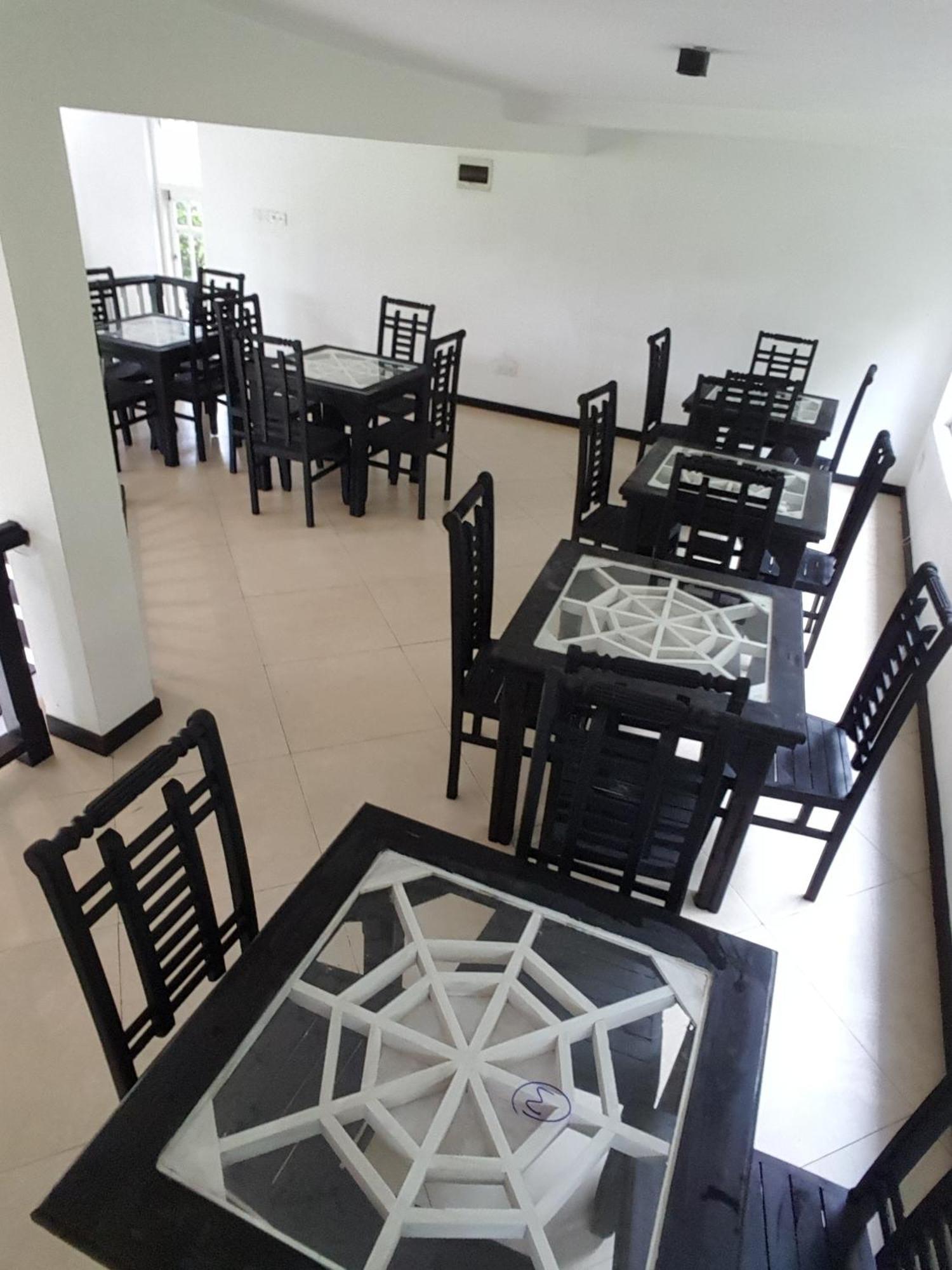 Villa Dewasiri 乌纳瓦图纳 外观 照片